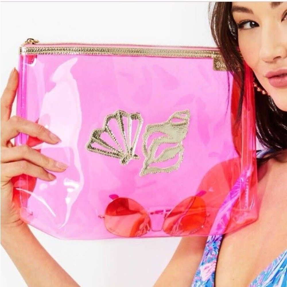 Lilly Pulitzer clear GWP pouch 🎉HP🎉
